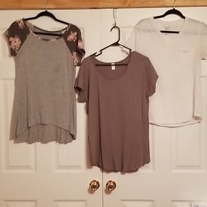 Lot of 3 tshirts